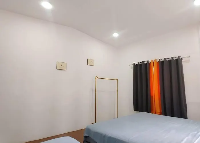 Holiday home 辉煌夜市 4房泳池花园别墅 订4日提供免费接机一次 Bangkok