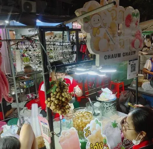 辉煌夜市 4房泳池花园别墅 订4日提供免费接机一次 Bangkok